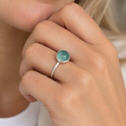 Aqua chalcedon ring i sterlingsølv